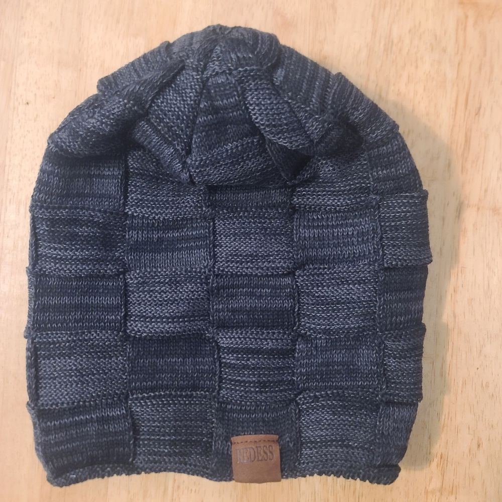 Redess Dark Grey/Black, Wool Lined Winter Beanie
